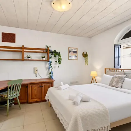 Historic 4br Steps From Mdina *