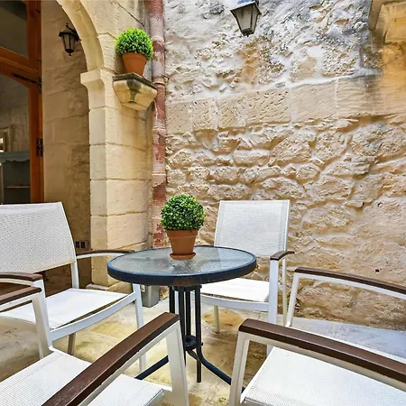 Nyaraló Historic 4br Steps From Mdina Rabat